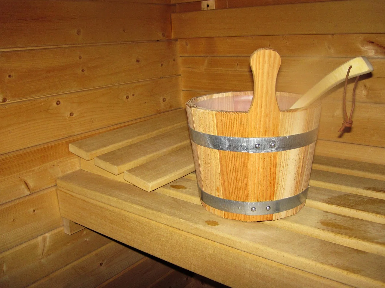 Sauna-Etikette: Die ungeschriebenen Regeln, die Sie kennen müssen